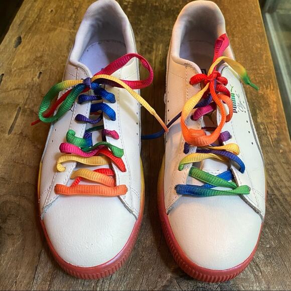 Puma Clyde Pride Shoes Mens sz 6 Rainbow Casual Sneakers LGBTQ 365742-01 - Picture 11 of 13